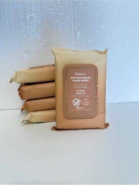 5- biopure. Anti-bacterial Hand wipes island Vanilla 200 ct
